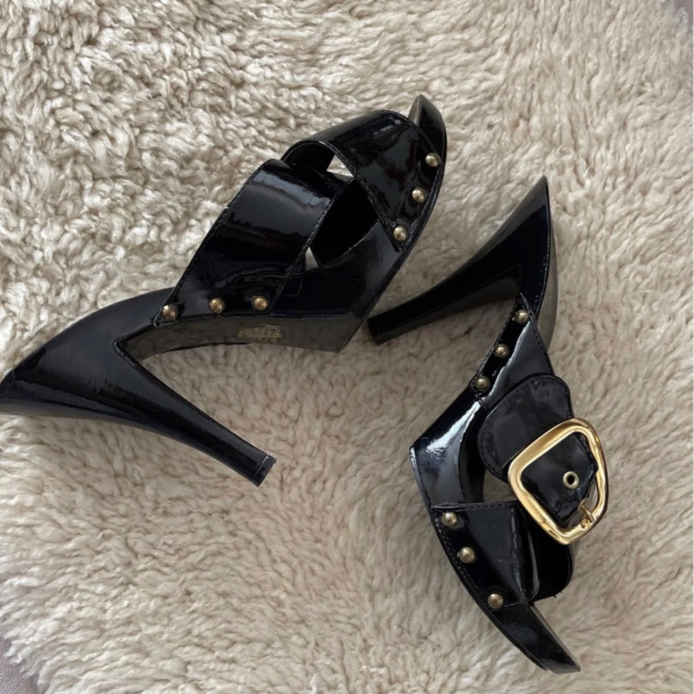 Nine West patent buckle studded shoes sz 9